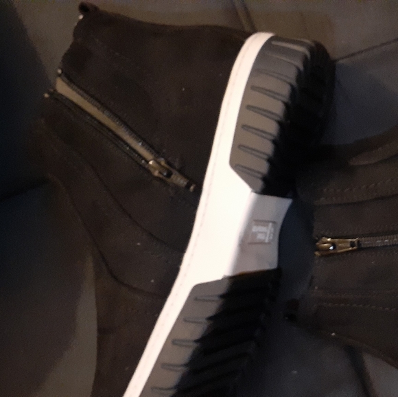 white mountain  boots - Picture 2 of 4